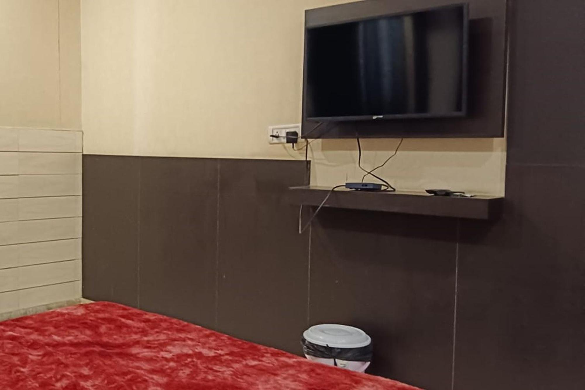 Hotel Shree Kanta Γκουργκάον Εξωτερικό φωτογραφία