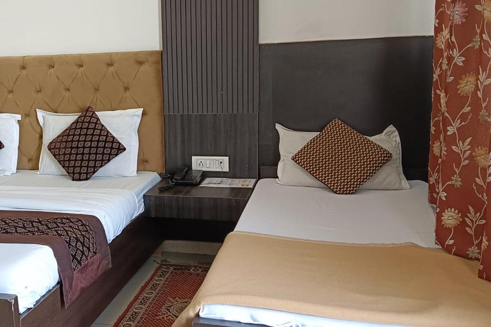 Hotel Shree Kanta Γκουργκάον Εξωτερικό φωτογραφία