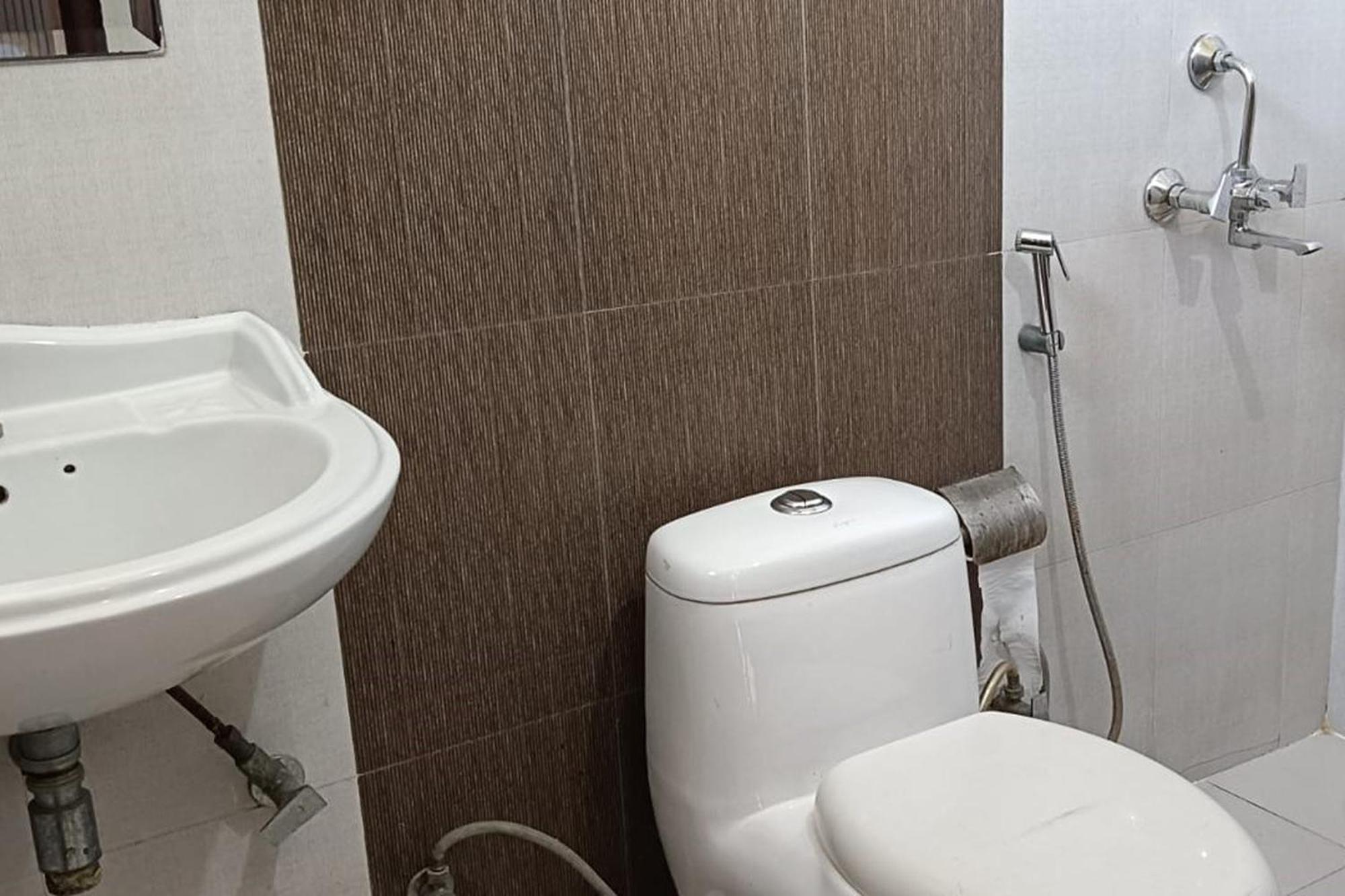 Hotel Shree Kanta Γκουργκάον Εξωτερικό φωτογραφία