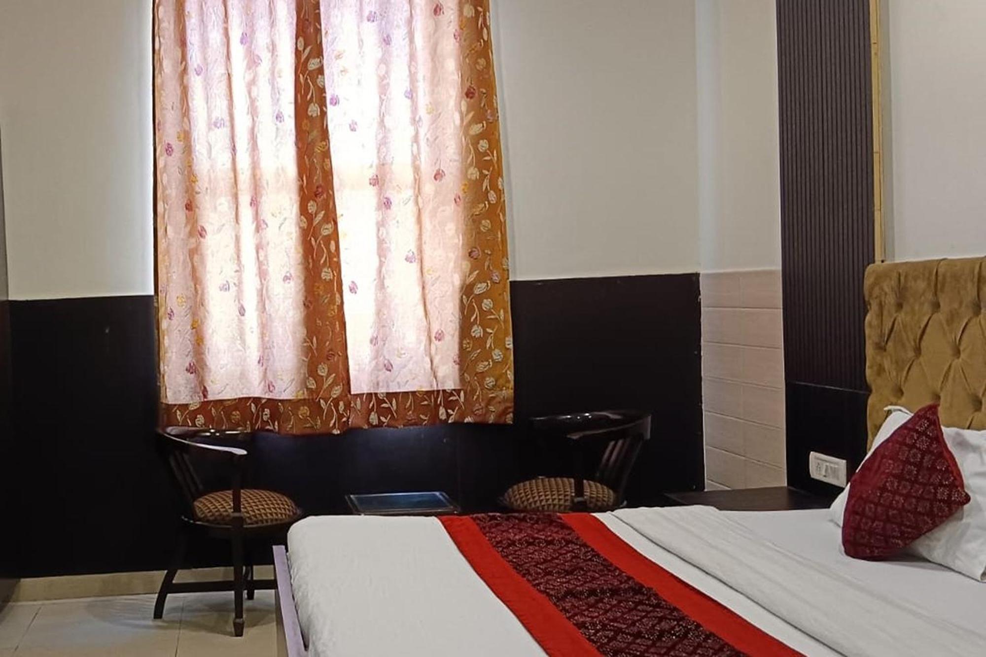 Hotel Shree Kanta Γκουργκάον Εξωτερικό φωτογραφία