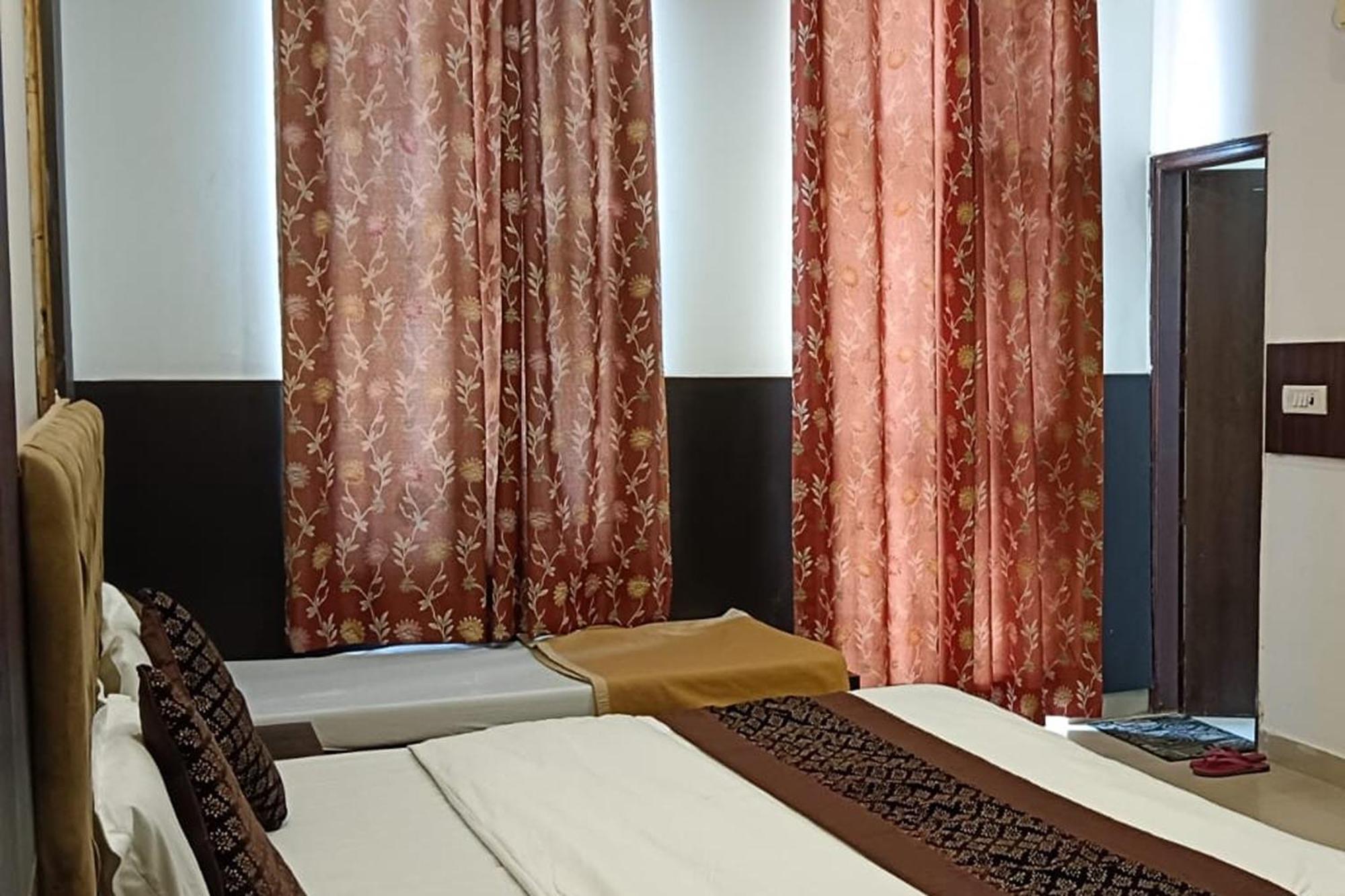 Hotel Shree Kanta Γκουργκάον Εξωτερικό φωτογραφία
