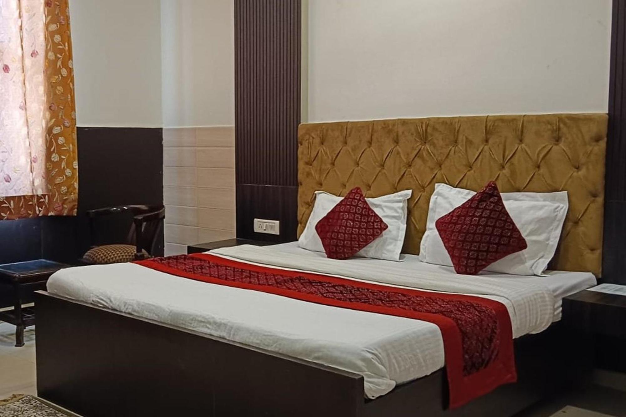 Hotel Shree Kanta Γκουργκάον Εξωτερικό φωτογραφία